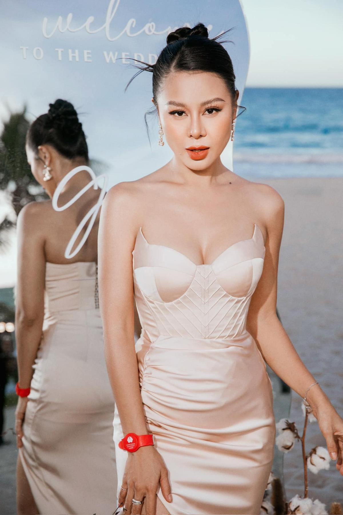 Váy cưới là trang phục Nam Thư không bao giờ muốn nghĩ đến Ảnh 1