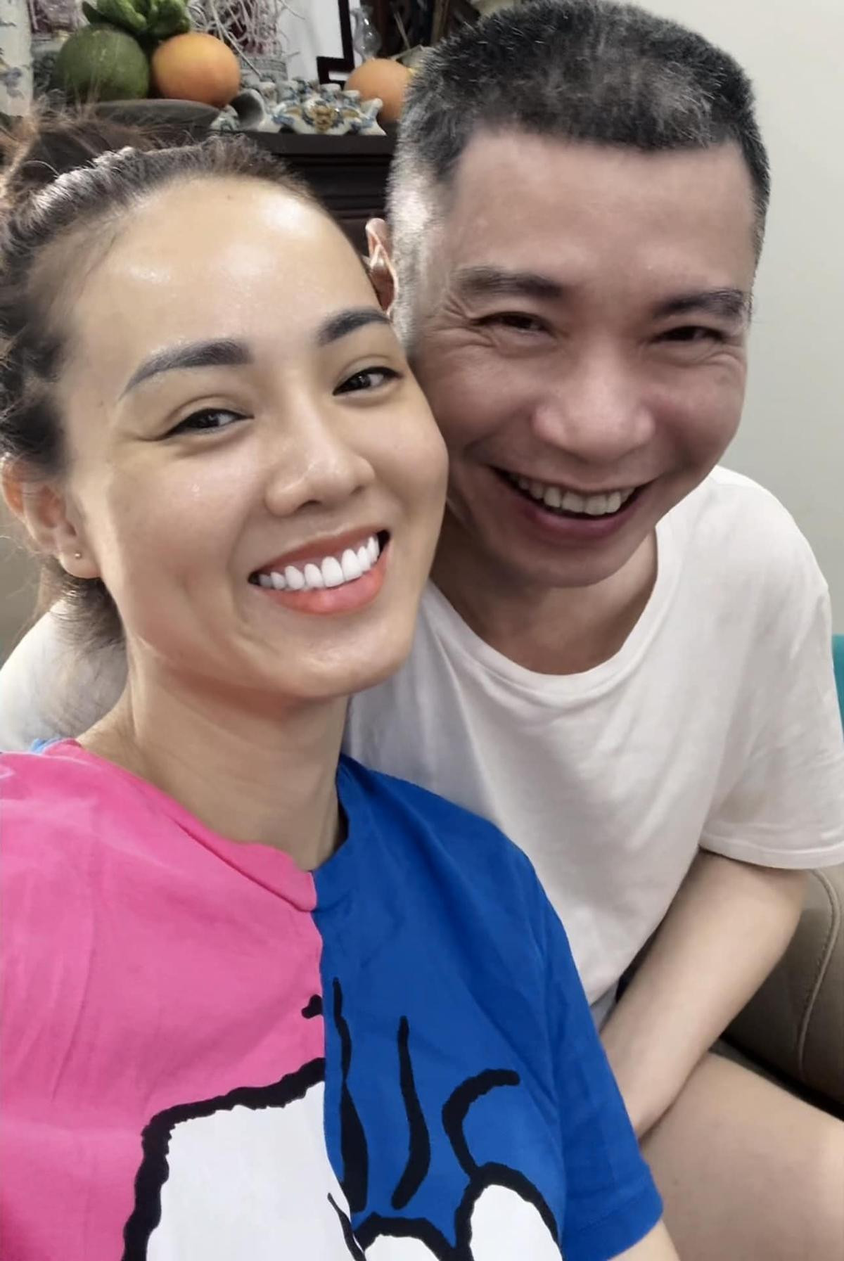 Vợ NSND Công Lý bị trầm cảm, sợ hãi đến 'buốt lưng tức ngực' Ảnh 4