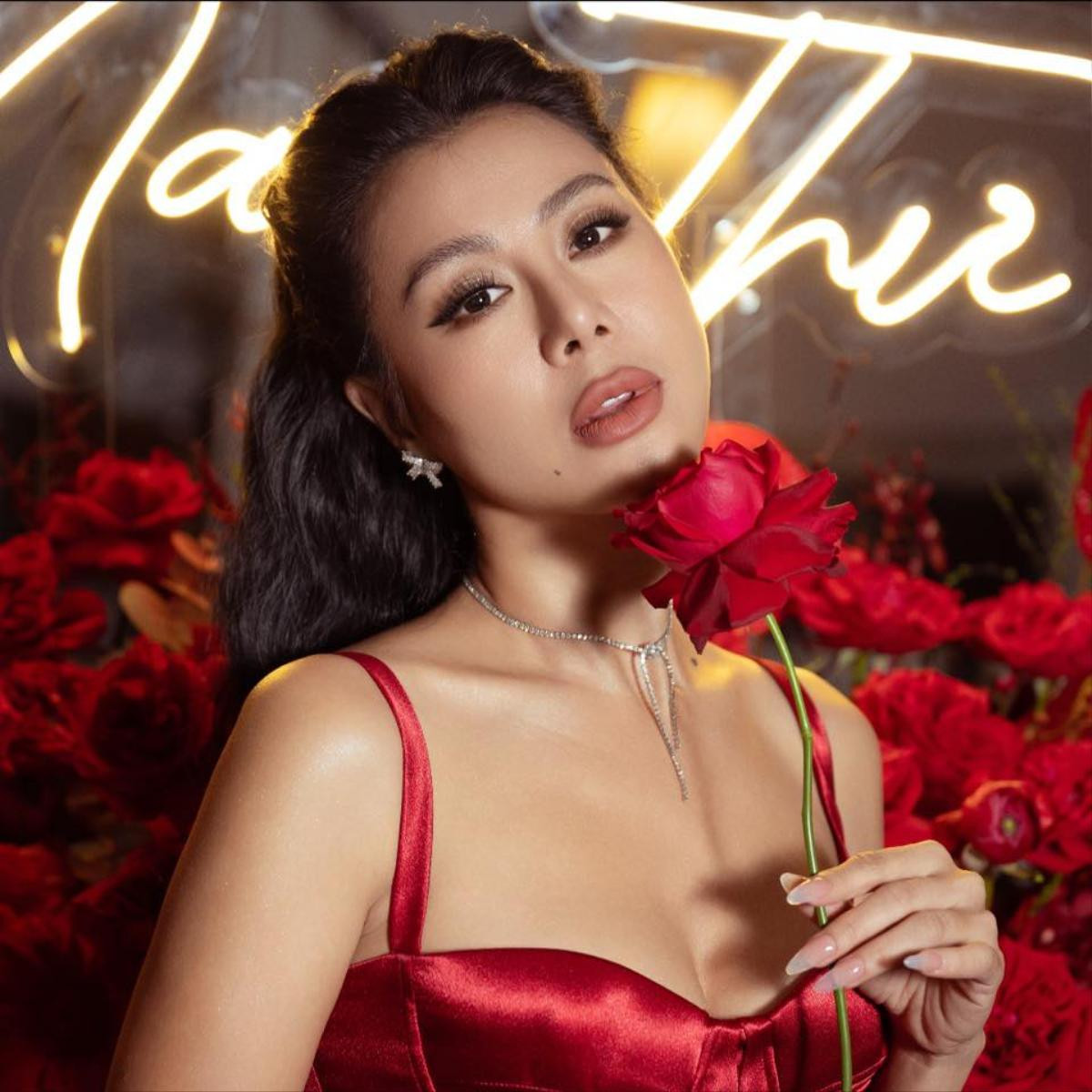 Nam Thư: Tôi không có nhu cầu làm người thứ ba. Còn người ta có thích tôi không thì mình không cấm được Ảnh 2