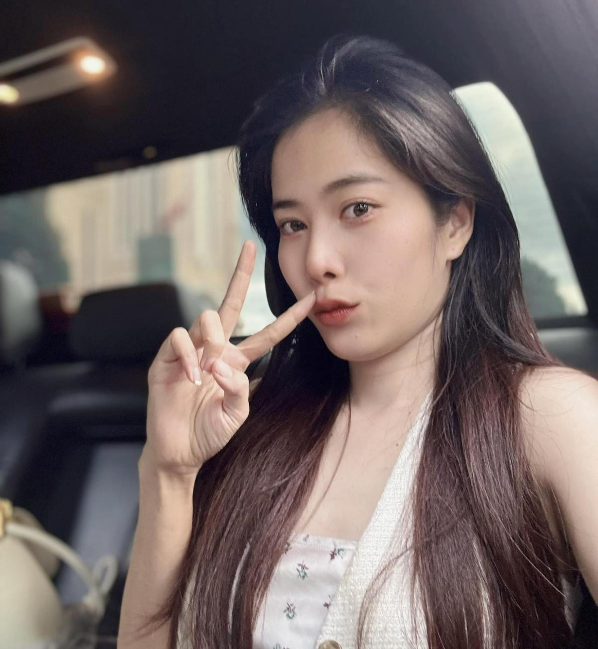 Nam Em khui lại phốt thiếu nợ năm xưa, một nàng hậu bất ngờ bị nhắc đến Ảnh 2