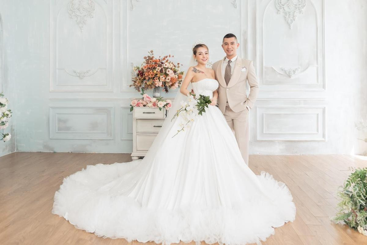 Ngân 98 phản ứng 'dội nước lạnh' khi Lương Bằng Quang khoe tin vui sau 7 năm yêu Ảnh 2