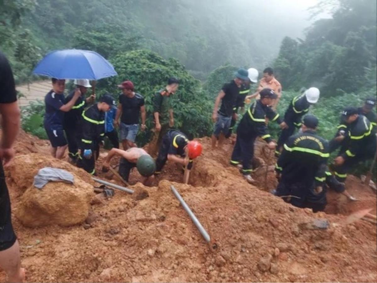Vụ sạt lở thương tâm ở Hà Giang: Gia đình vui vẻ đi ăn hỏi thì gặp tai nạn tang thương Ảnh 2