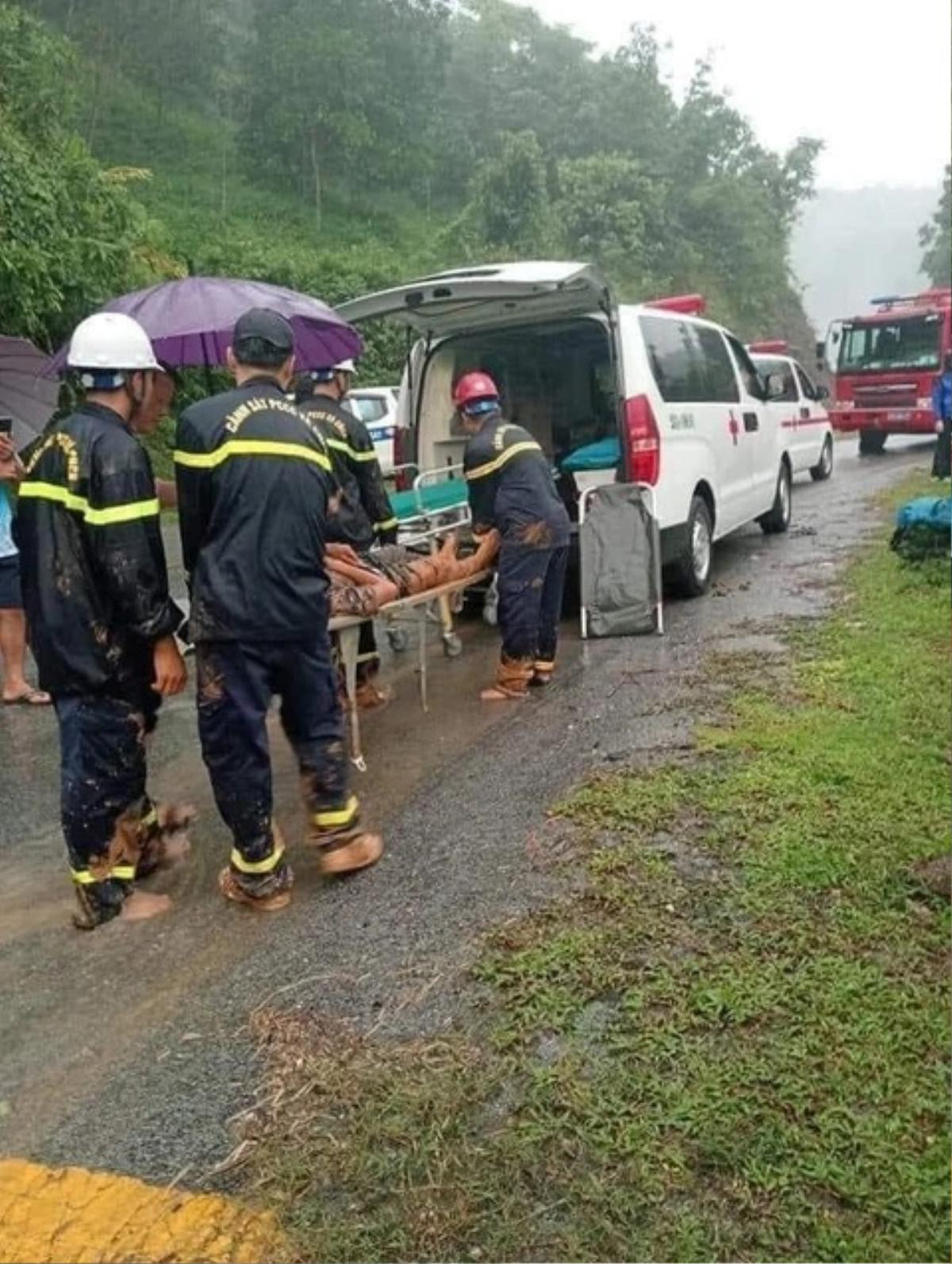 Vụ sạt lở thương tâm ở Hà Giang: Gia đình vui vẻ đi ăn hỏi thì gặp tai nạn tang thương Ảnh 3