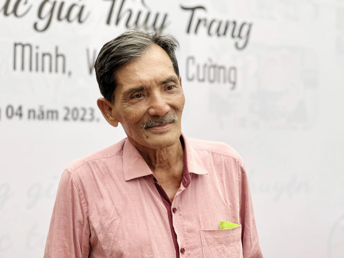 NS Thương Tín xuất hiện trên phố với vẻ ngoài tiều tuỵ, đi không vững Ảnh 2