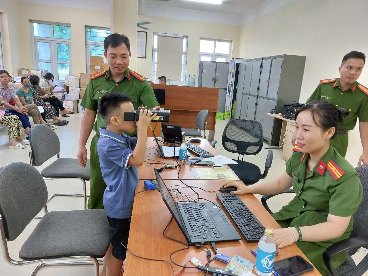 Hướng dẫn cách làm thẻ căn cước online cho trẻ em dưới 6 tuổi