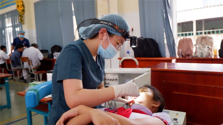 Răng hàm mặt là một trong những ngành có điểm sàn xét tuyển cao nhất tại các trường đào tạo khối ngành sức khoẻ.