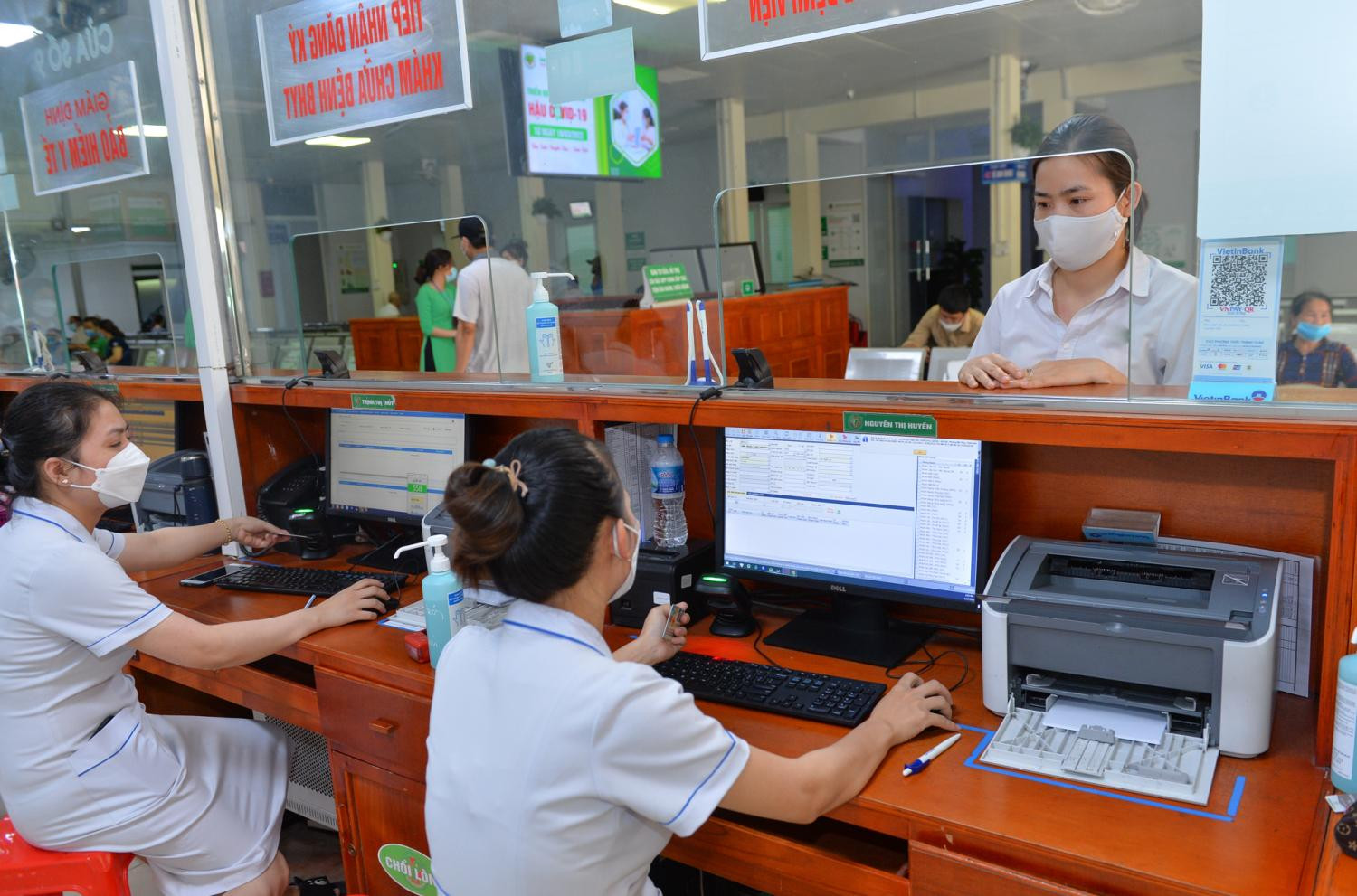 Khám bệnh khác nơi đăng ký ban đầu có được thanh toán bảo hiểm y tế?