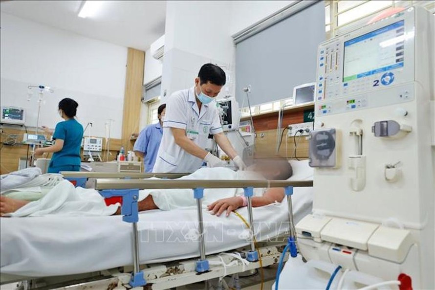 Bệnh nhân bị ngộ độc đang điều trị tại Trung tâm chống độc - Bệnh viện Bạch Mai. (Ảnh minh hoạ)