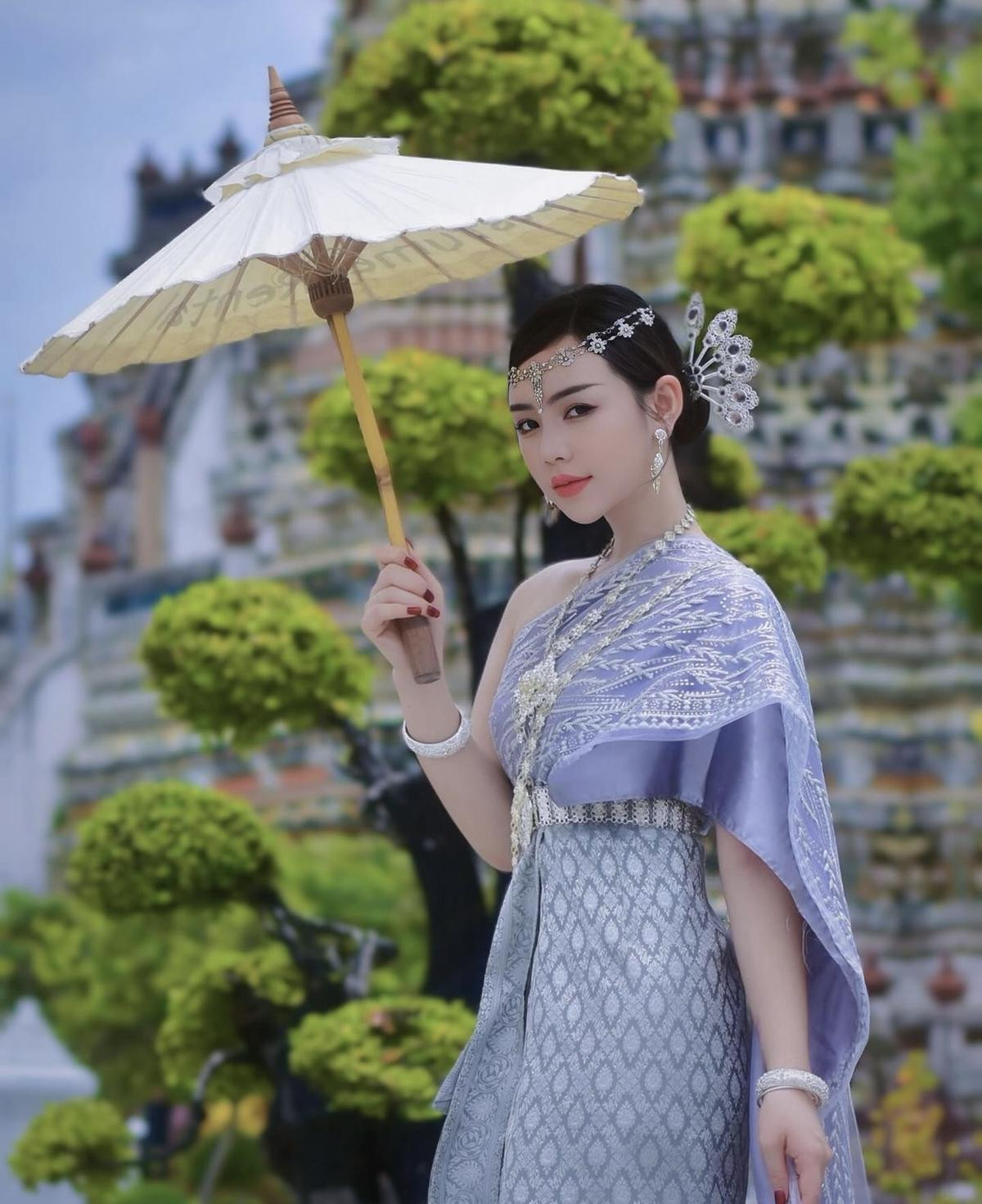 Quỳnh Kool gây sốt với loạt ảnh cô dâu Thái Lan ở tuổi 29 Ảnh 3
