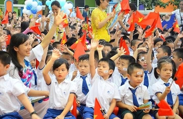 Ngày tựu trường của học sinh cả nước