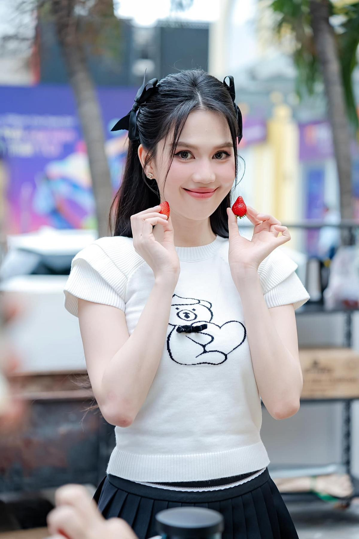 Chuyện gì đang xảy ra với Ngọc Trinh? Ảnh 3