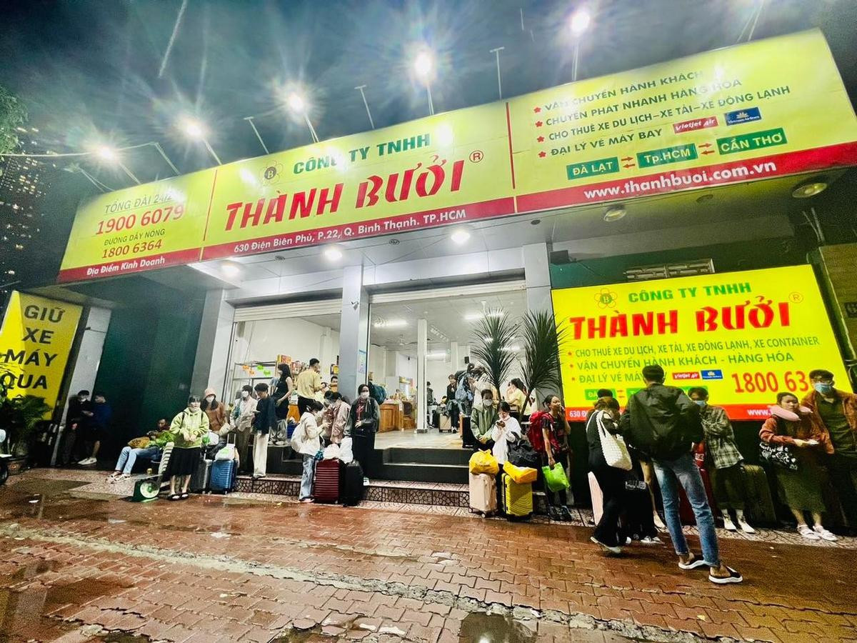 Nghẹn ngào tâm thư con gái ông chủ hãng xe Thành Bưởi qua đời: 'Tiễn biệt bố' Ảnh 2