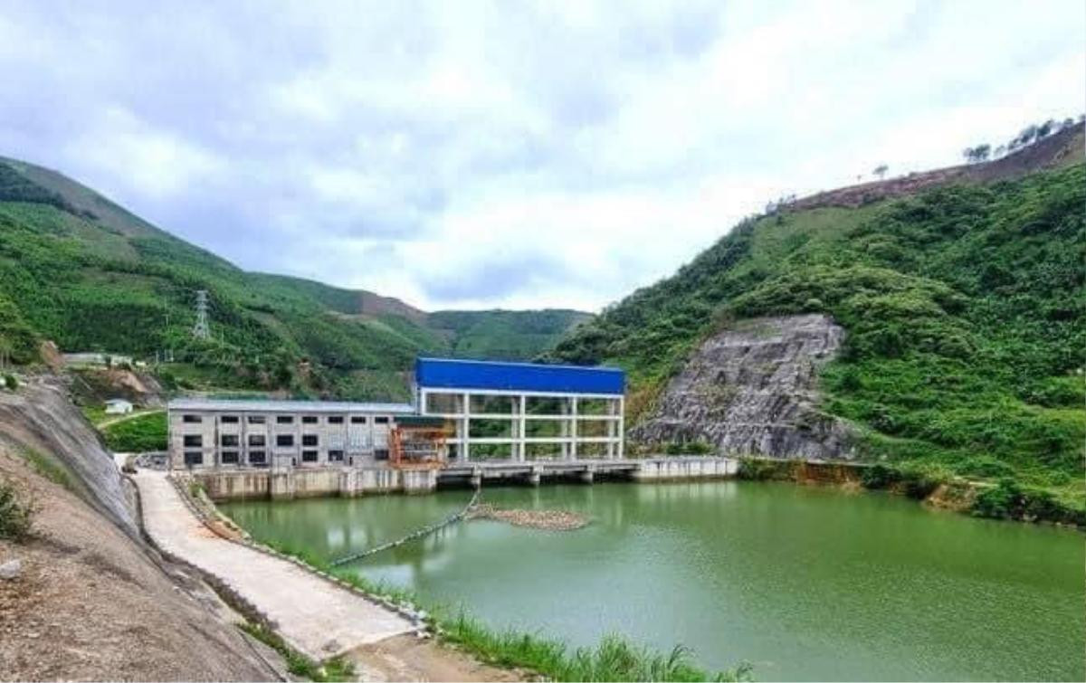Sạt lở đất gây sập nhà điều hành thủy điện ở Lào Cai: 5 người mất tích Ảnh 3