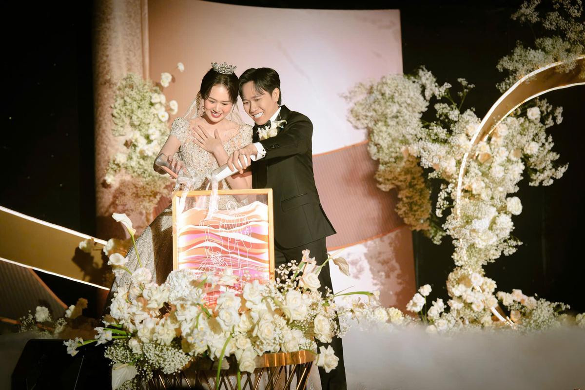 Trấn Thành: 'Cô dâu phải từ bi lắm mới chấp nhận cuộc hôn nhân với Anh Đức' Ảnh 4