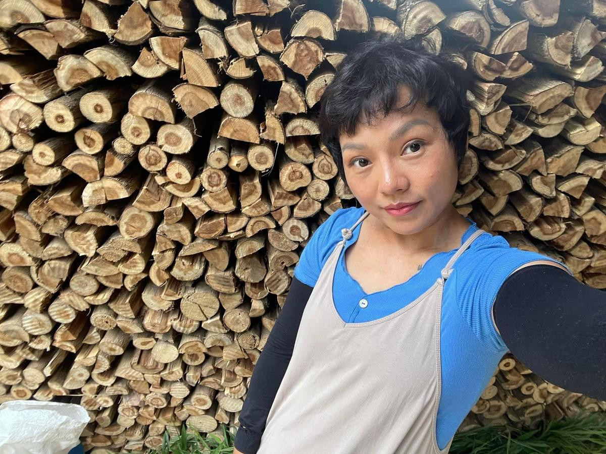 Bị tố ăn chặn tiền cứu trợ bão lũ, Thái Thuỳ Linh bức xúc lên tiếng Ảnh 3