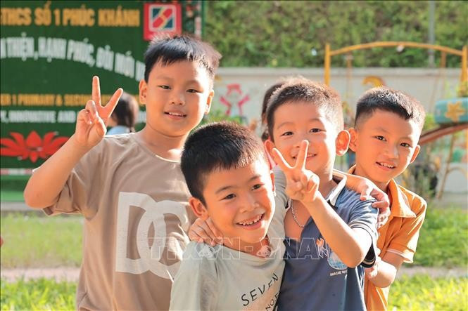 Ổn định việc ăn, ở và học tập cho 107 học sinh thôn Làng Nủ ảnh 7