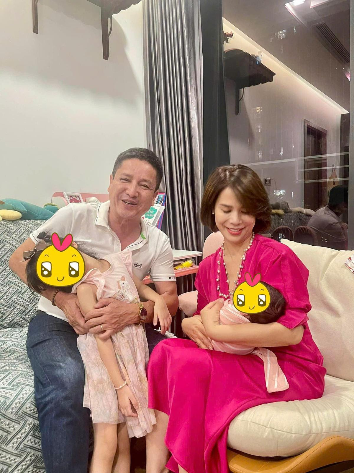 Căn nhà nơi NSƯT Chí Trung đang sống: 'Chỗ này chỉ đủ 1 chiếc xe máy đi vào' Ảnh 4