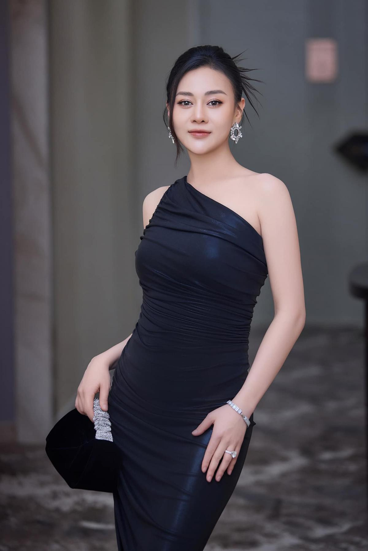 Nhan sắc Phương Oanh thuở mới vào nghề chuẩn tình đầu quốc dân ai nhìn cũng mê Ảnh 5