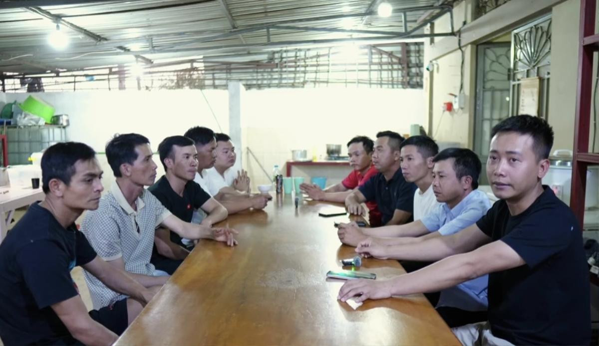 Vụ thành viên team châu Phi cầm tiền bỏ trốn: Quang Linh Vlogs lên tiếng Ảnh 3