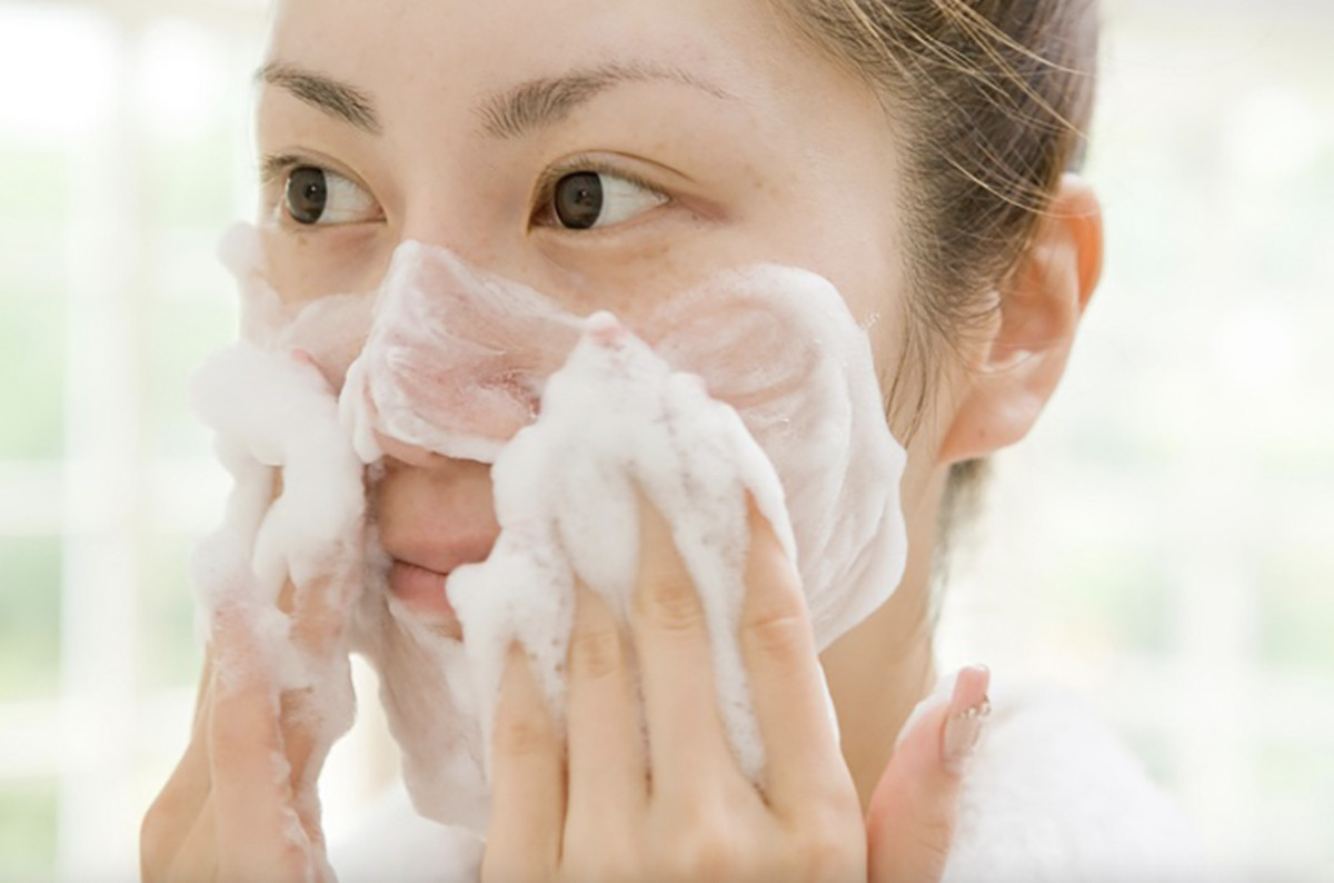 4 sai lầm khiến da càng thêm tệ dù rửa mặt kỹ càng Ảnh 1