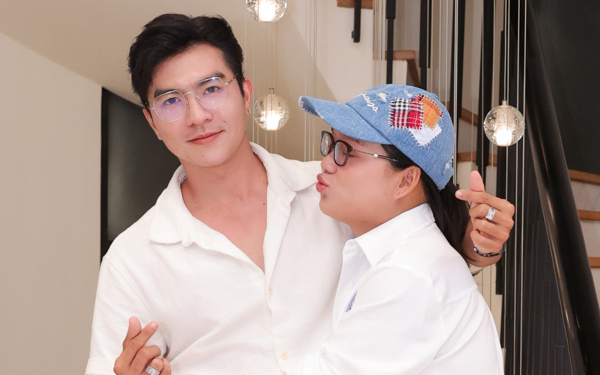 Mỹ nam lớn hơn 10 tuổi vừa công khai 'yêu đương' với Phạm Thoại là ai? Ảnh 3