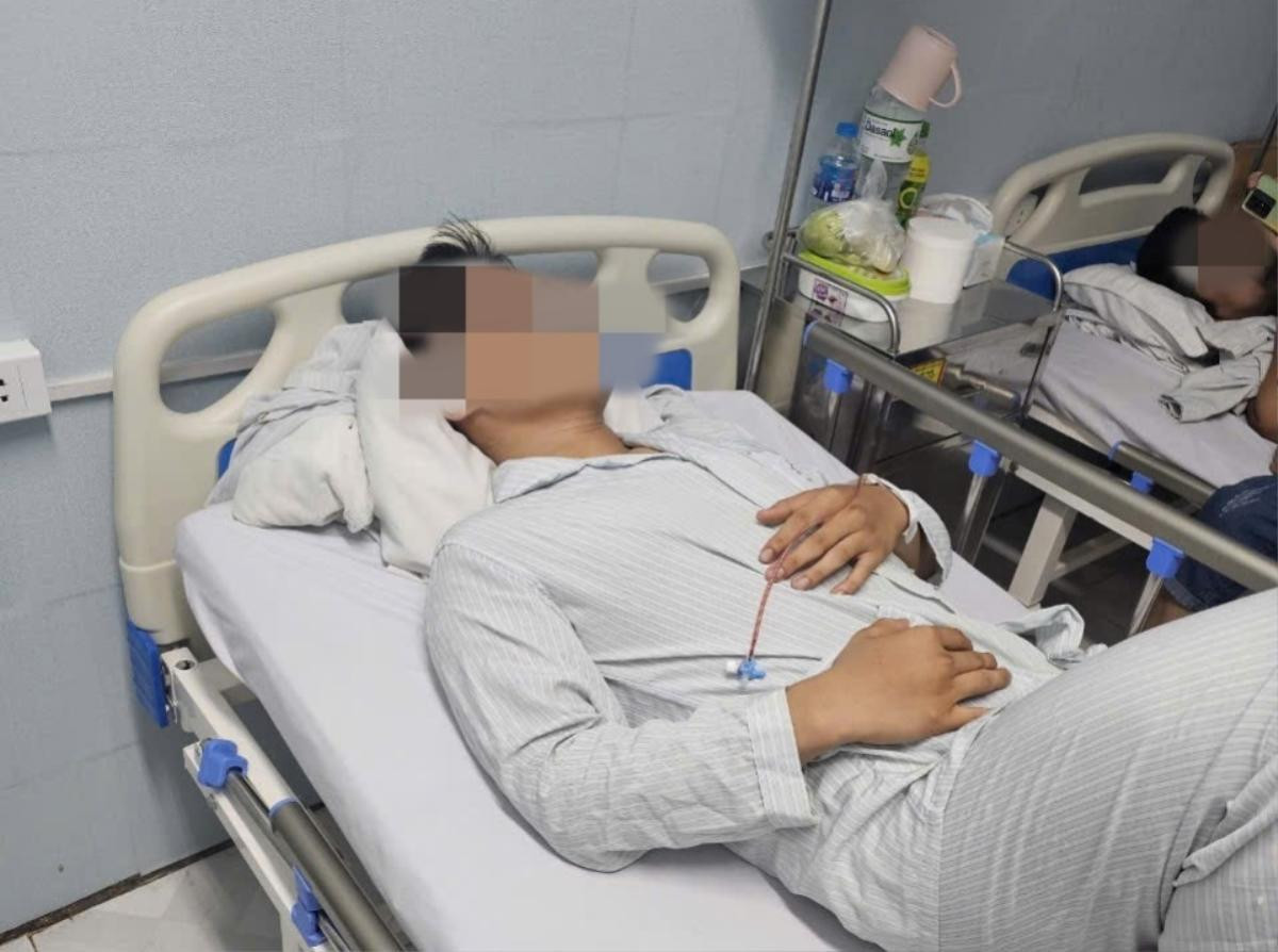 Công an điều tra vụ nam sinh bị cướp, đánh trọng thương ở Hà Nội Ảnh 1
