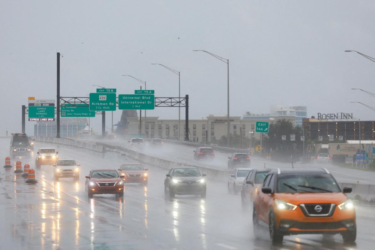 Siêu bão Milton chạm ngưỡng giới hạn của Trái đất, Florida đối mặt thảm họa Ảnh 2