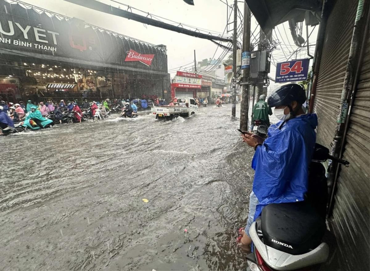 Hôm nay, nhiều nơi mưa to Ảnh 2
