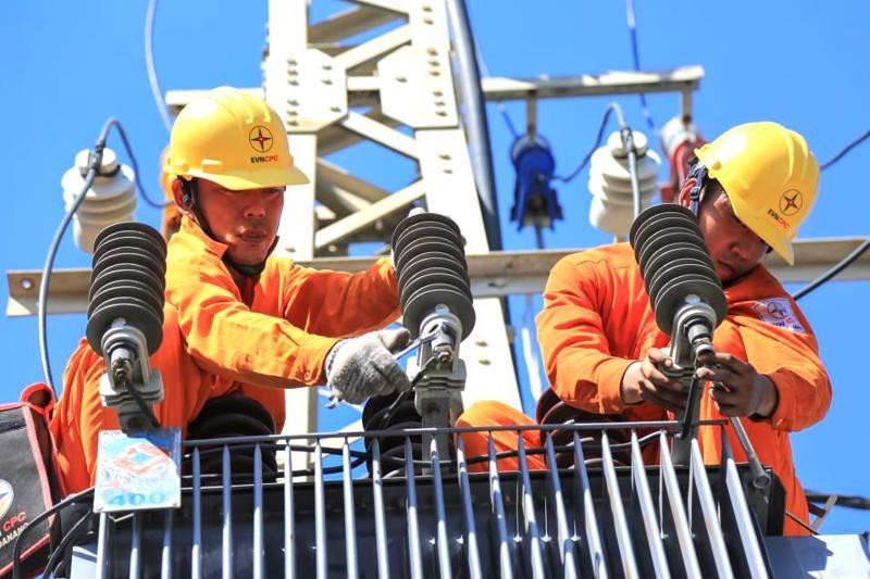 Giá điện tăng thêm 4,8% từ ngày 11/10
