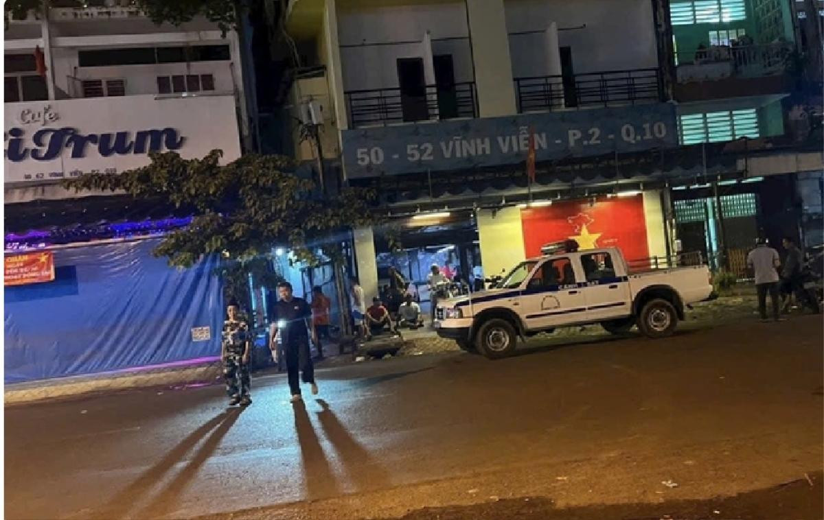 Vợ chồng chủ quán cà phê tử vong bất thường, quán treo biển tạm ngừng hoạt động Ảnh 1