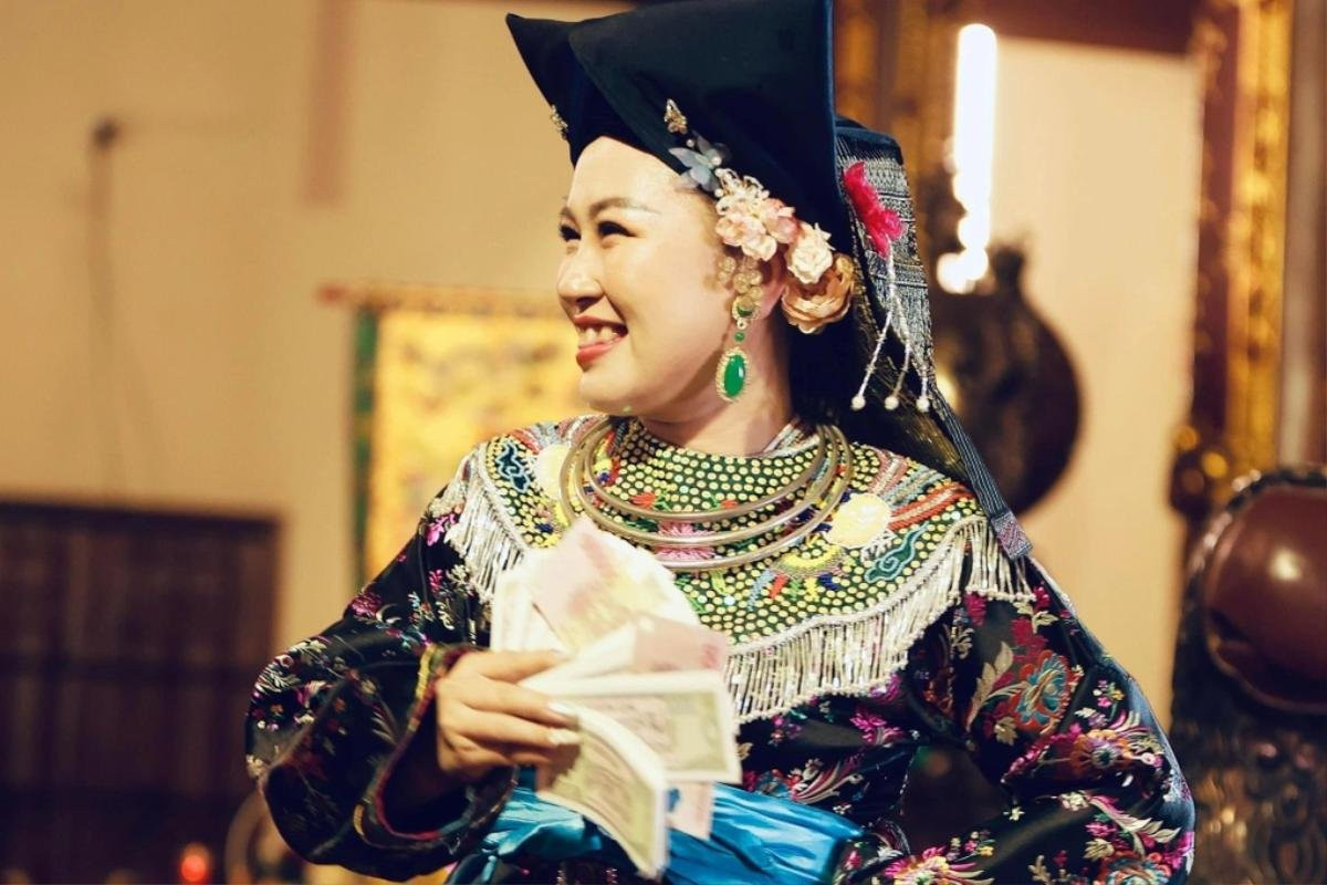 Bắt tạm giam 'cô đồng' Phan Thị Thu Trang Ảnh 1