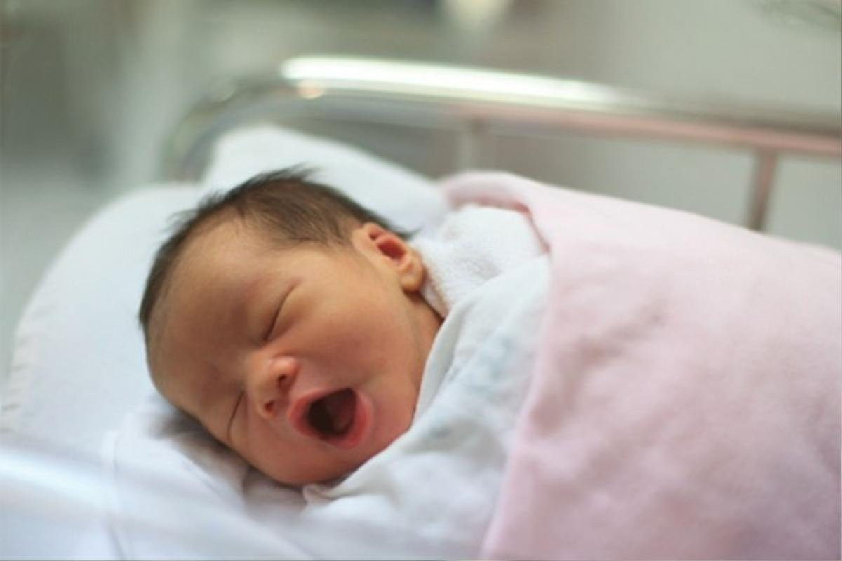 Em dâu phát hiện con của anh chồng giống mình, cả nhà bật khóc khi xem kết quả ADN Ảnh 1