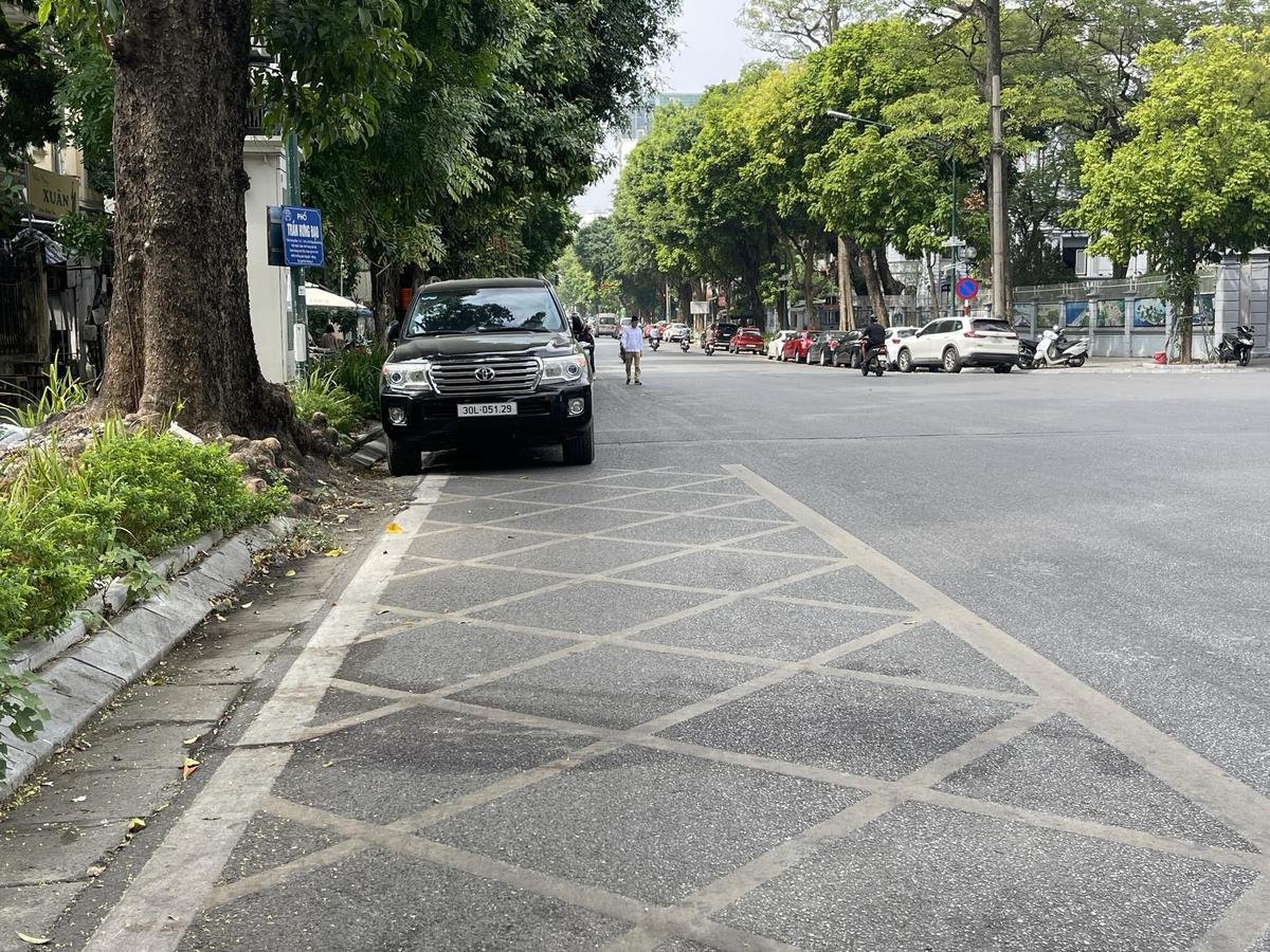 Diễn biến mới nhất vụ nhóm quái xế phóng xe tông cô gái tử vong ở Hà Nội Ảnh 3