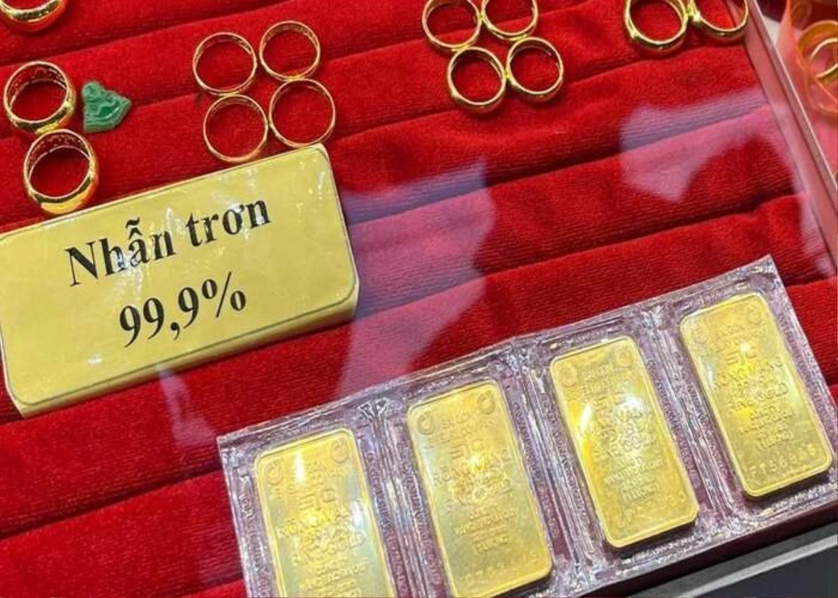 Giá vàng hôm nay (30/11): Vàng nhẫn lẫn vàng miếng tiếp tục gây bất ngờ Ảnh 1