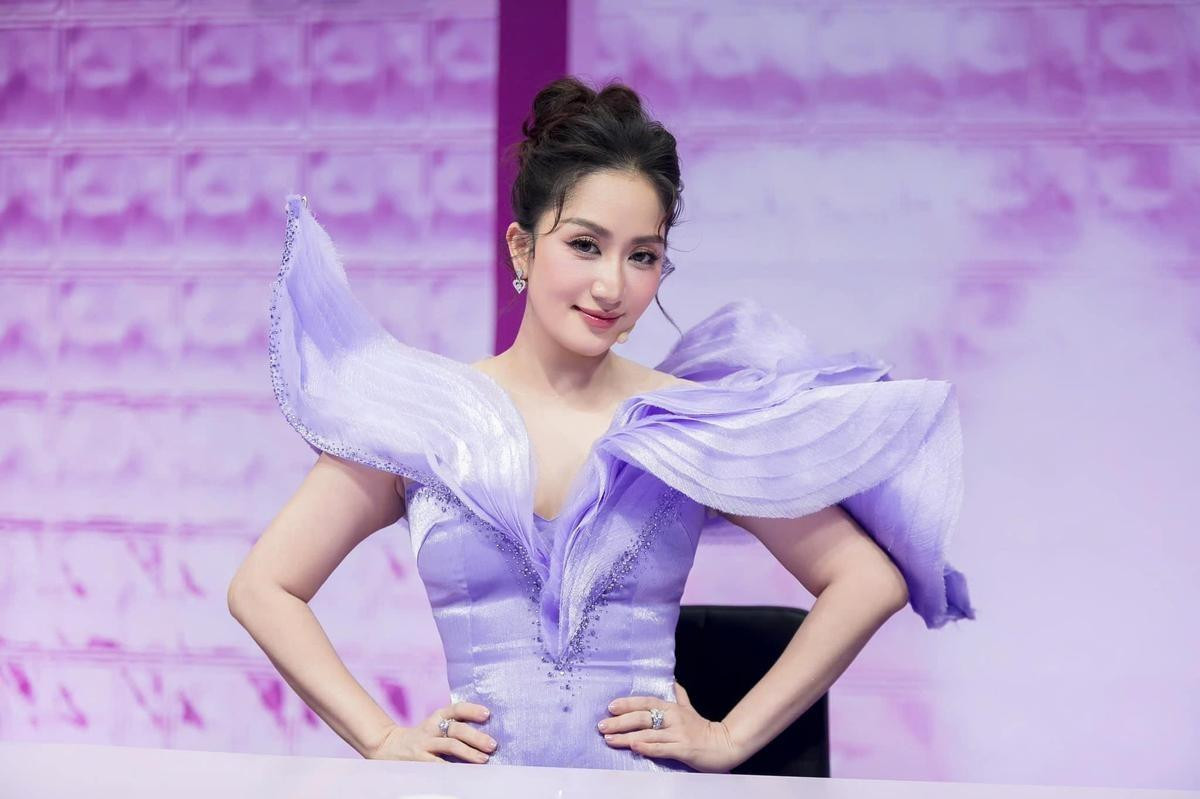 Khánh Thi bất ngờ đăng đàn tỏ rõ sự bức xúc lúc nửa đêm Ảnh 2