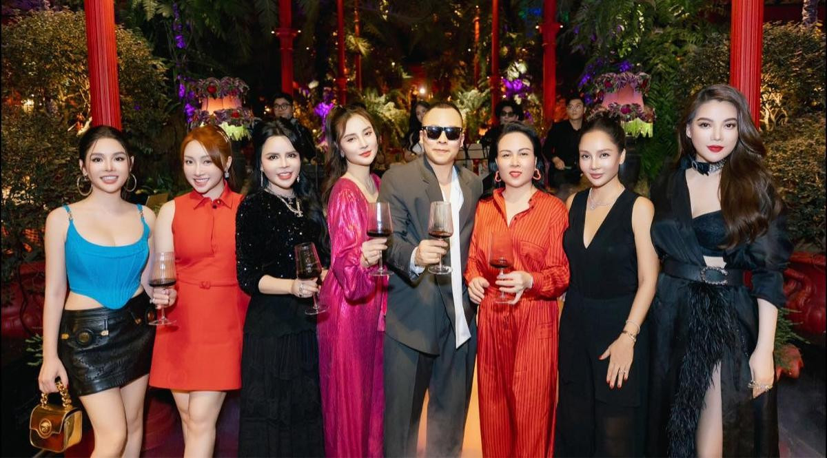 Thêm bằng chứng chuyện Ngọc Trinh 'nghỉ chơi' với Vũ Khắc Tiệp Ảnh 3