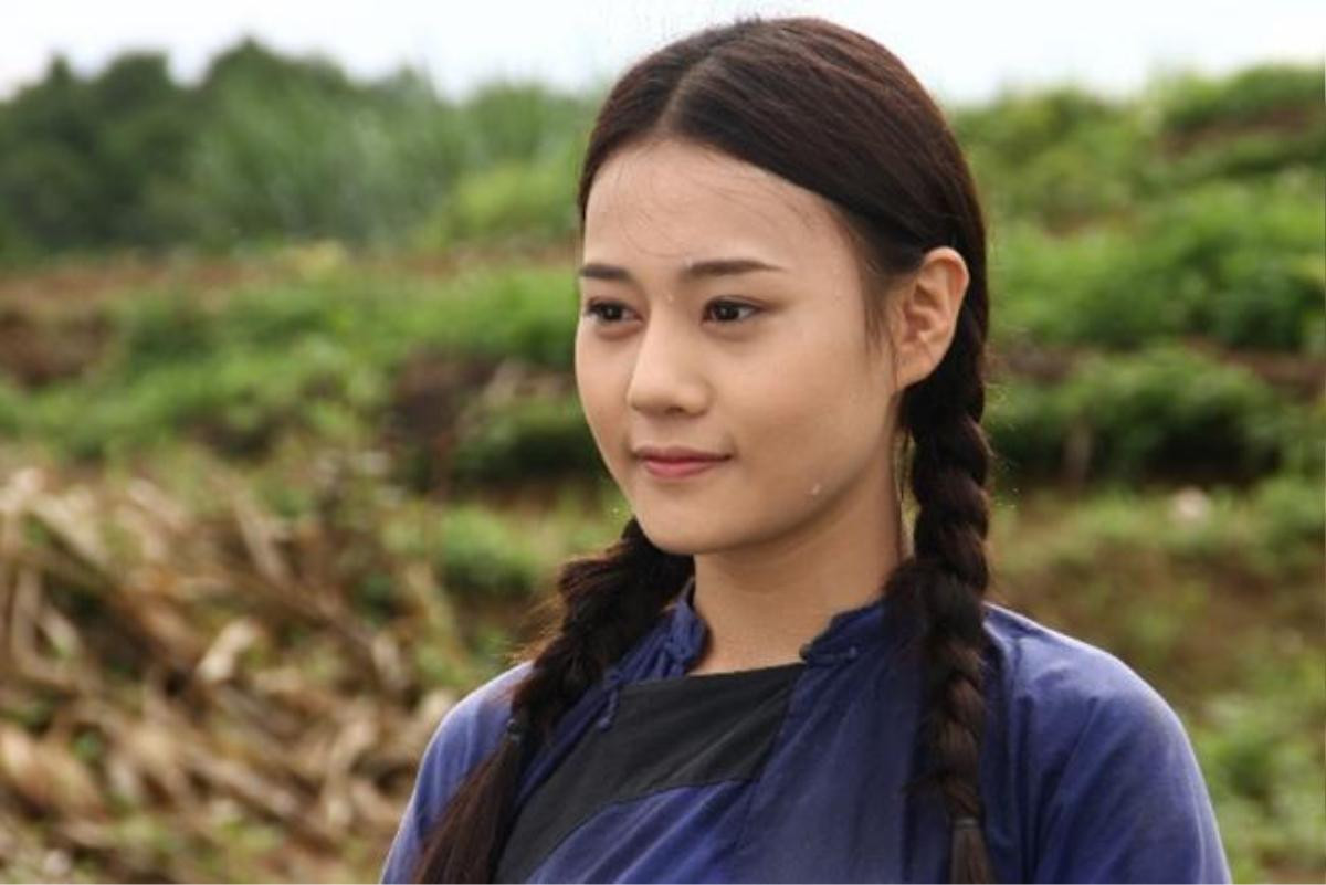Hình ảnh Phương Oanh lúc mới vào nghề gây 'sốt' Ảnh 1