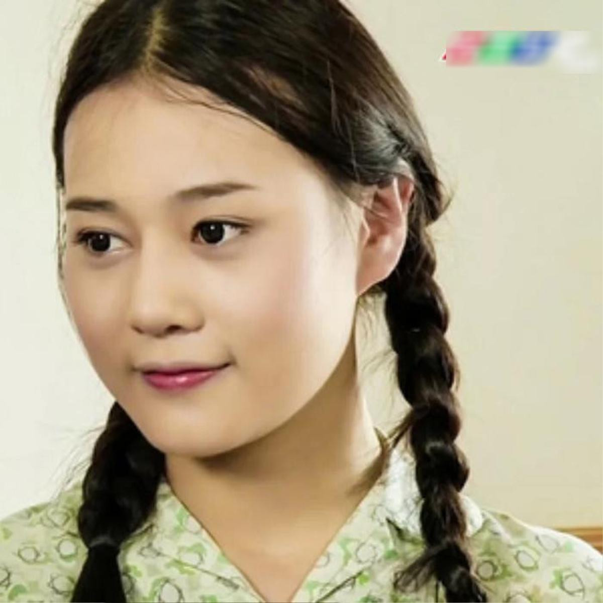 Hình ảnh Phương Oanh lúc mới vào nghề gây 'sốt' Ảnh 2