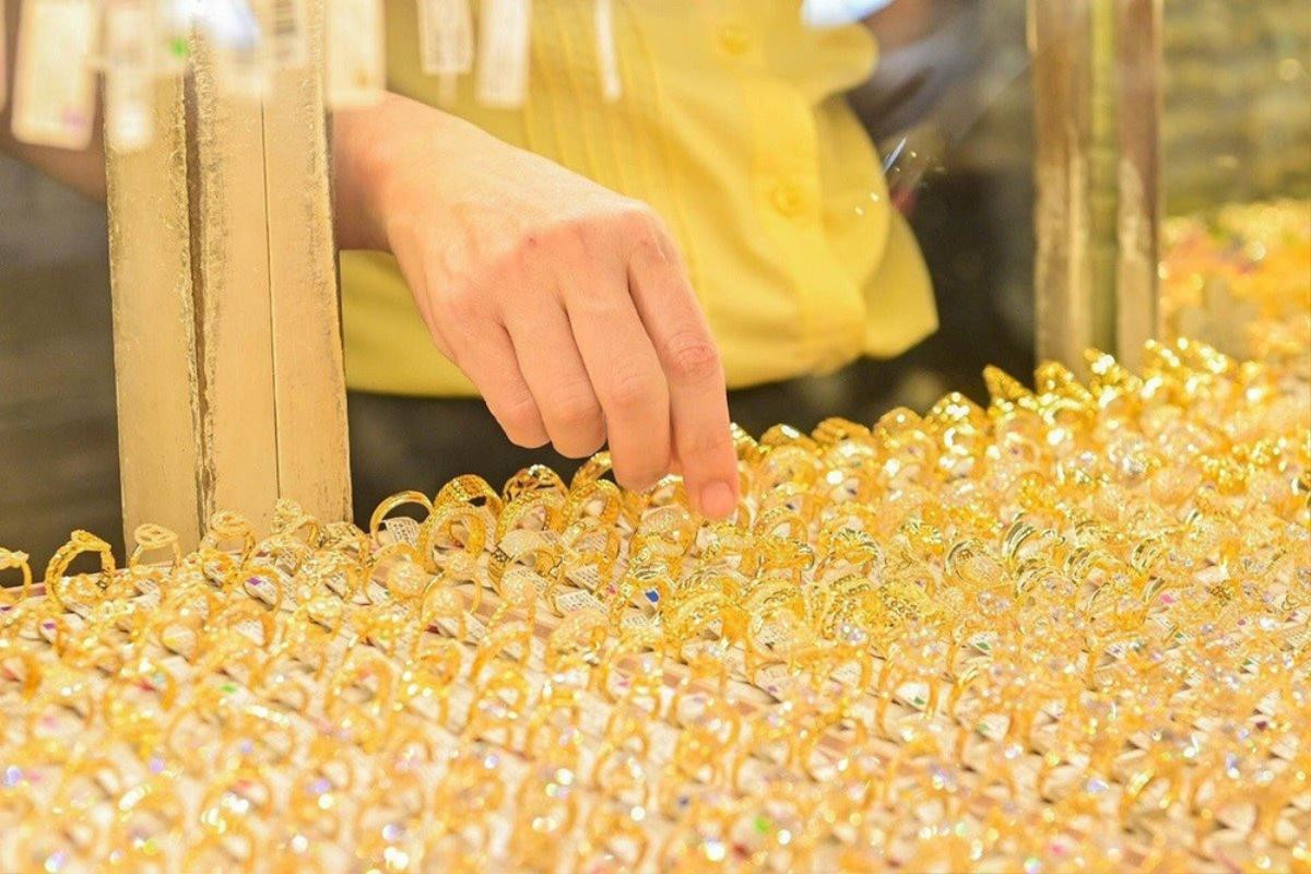 Giá vàng hôm nay (13/12): Tiếp tục tăng mạnh Ảnh 1