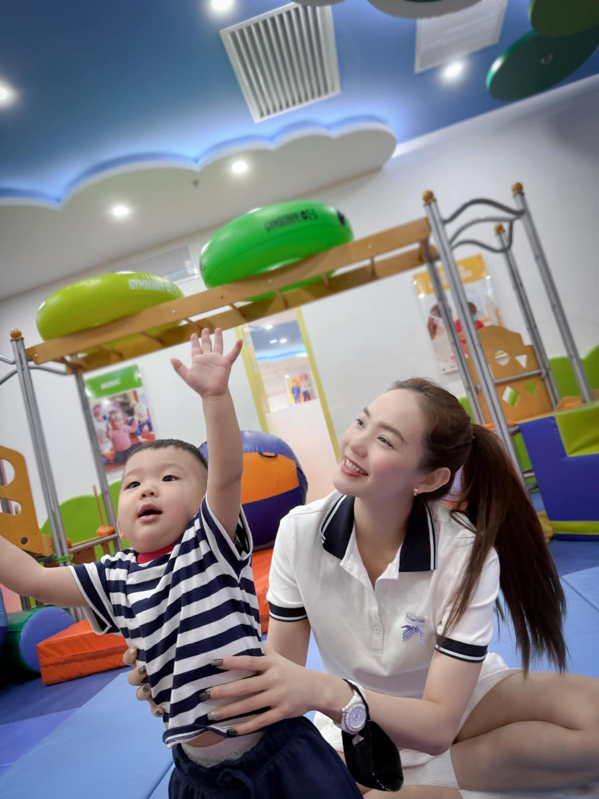 Điều bất ngờ của Hồ Ngọc Hà và Minh Hằng sau 8 năm vướng lùm xùm nghỉ chơi Ảnh 4