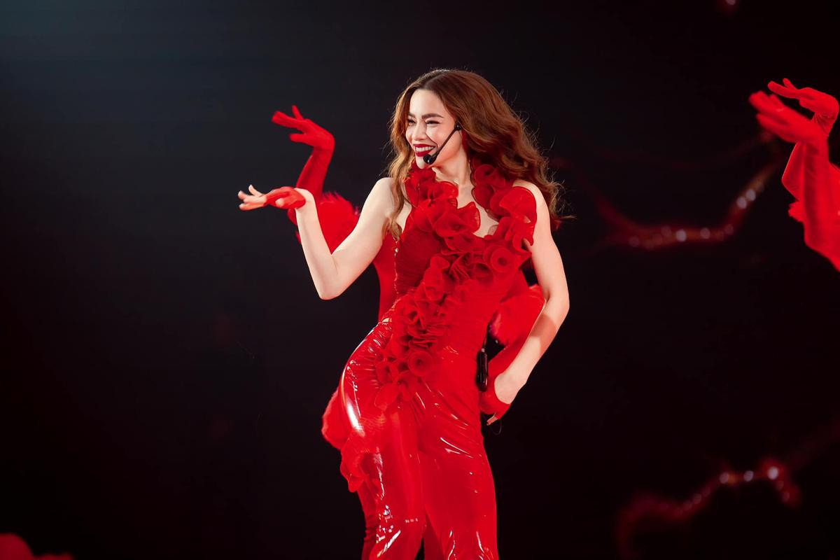 Điều bất ngờ của Hồ Ngọc Hà và Minh Hằng sau 8 năm vướng lùm xùm nghỉ chơi Ảnh 5