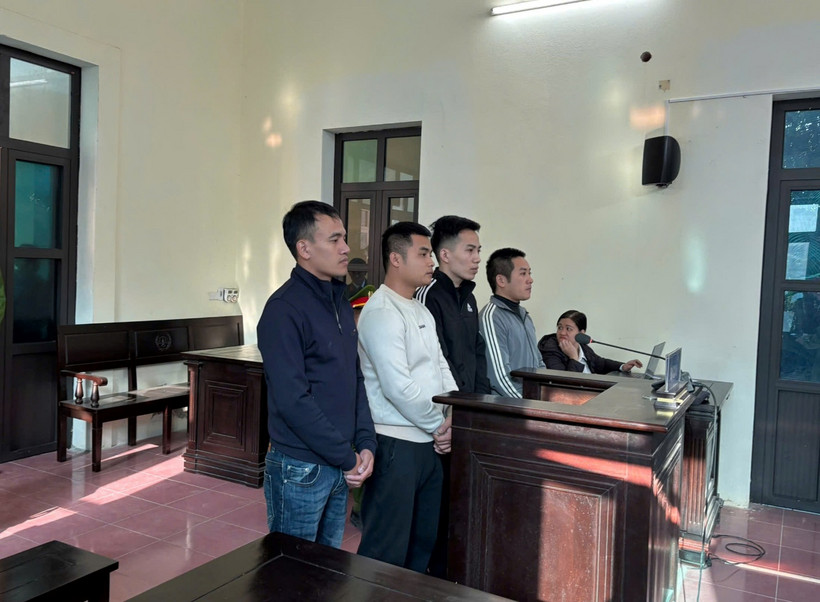 Các bị cáo tại phiên Tòa xét xử ngày 17/01/2025 - PV.