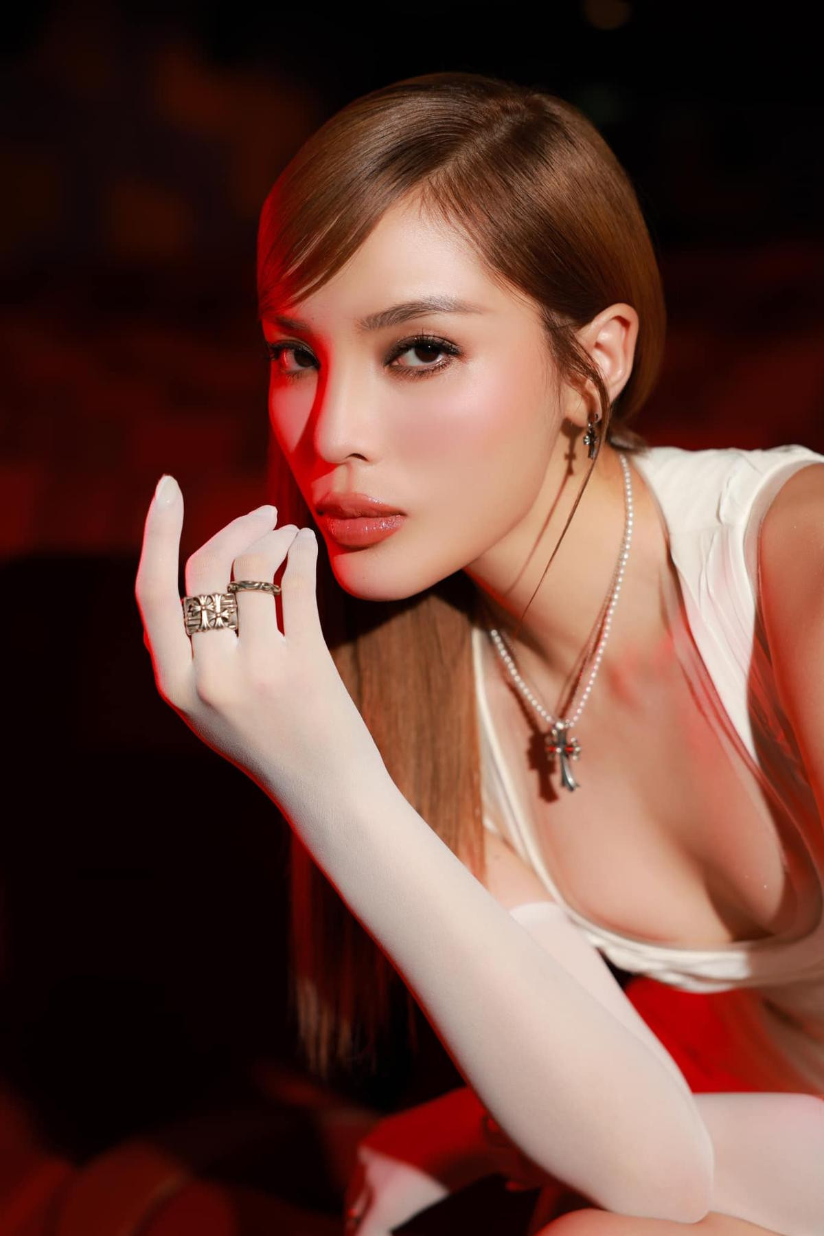 Hoa hậu Kỳ Duyên đáp trả cực gắt khi bị nhận xét nên làm từ thiện nhiều hơn Ảnh 4