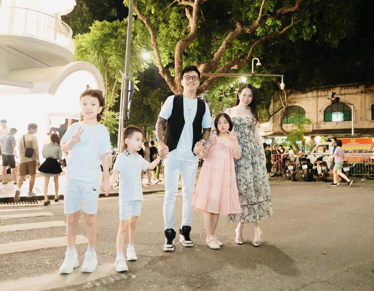 Hương Baby: '2024 là năm đầy dấu ấn của tôi và ông xã Tuấn Hưng' Ảnh 1