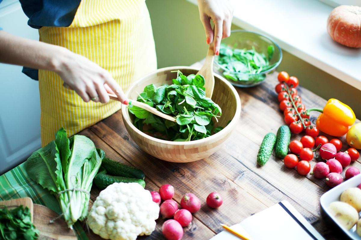 5 mẹo tuyệt hay giúp bạn ăn uống thả ga mà không tăng cân ngày Tết Ảnh 3