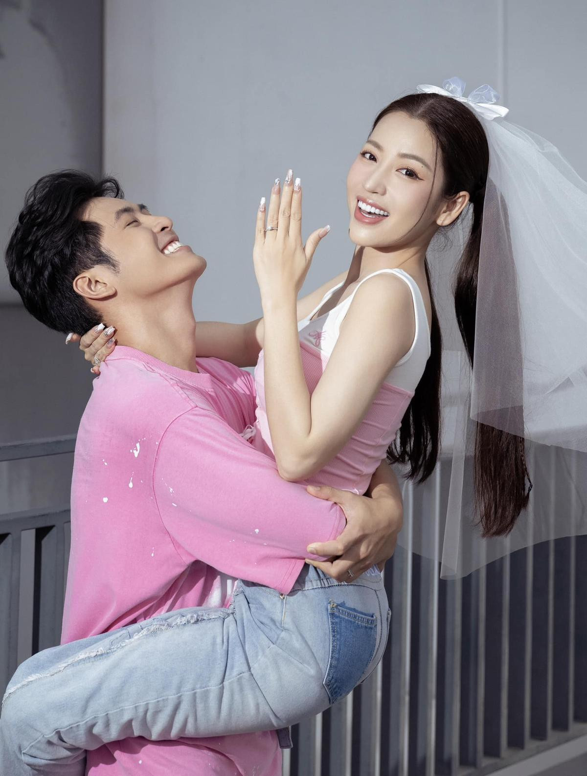 Nữ diễn viên Việt giấu chuyện hẹn hò suốt 4 năm, chuẩn bị làm mẹ ở tuổi 35 Ảnh 1