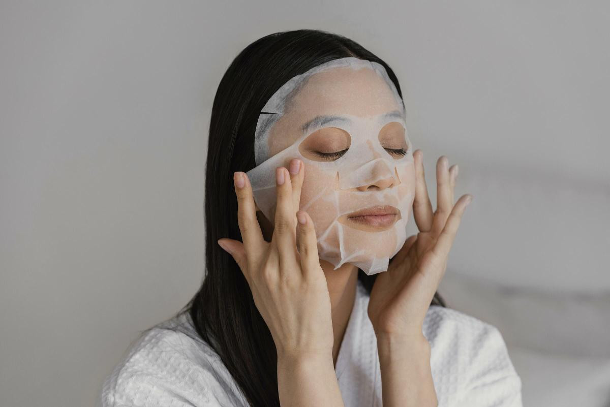 Gợi ý cách phục hồi da sau chuỗi ngày trang điểm liên tục để đi chơi Tết Ảnh 2