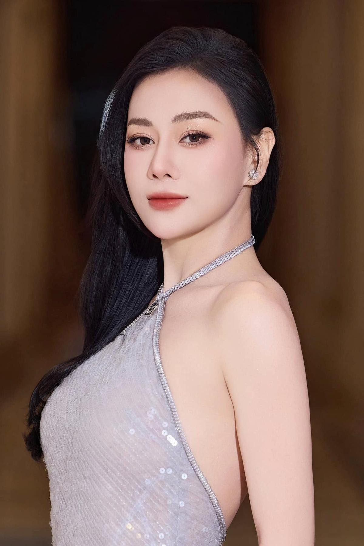 Có thể là hình ảnh về 1 người