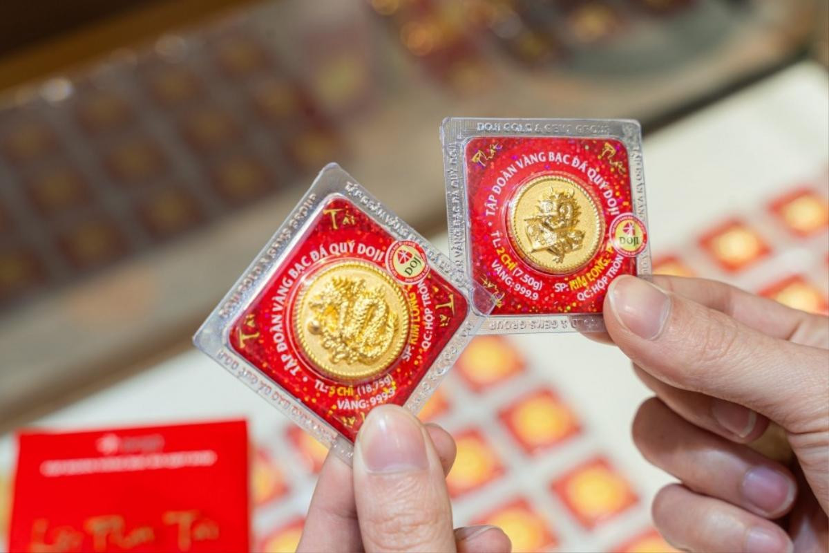 Giá vàng sau Tết tăng cao kỷ lục, mua loại vàng nào hưởng lợi cao nhất? Ảnh 1
