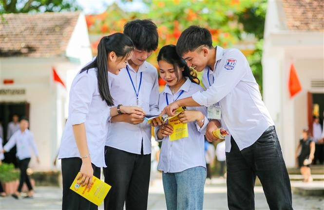 Tăng cường chỉ đạo công tác tuyển sinh và quản lý hoạt động học thêm ảnh 1